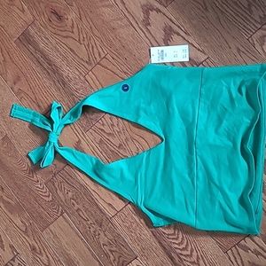 NWT Hollister crop halter top size L